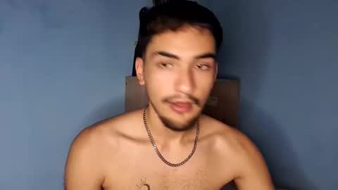 auron_merrow online show from December 3, 2025, 5:48 am