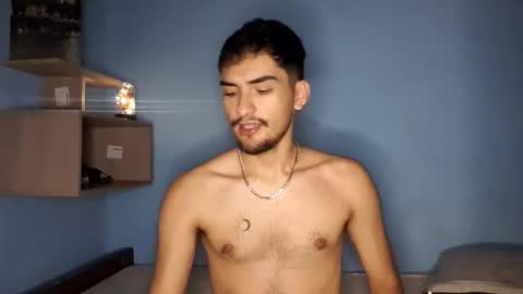 auron_merrow online show from December 5, 2025, 5:49 am