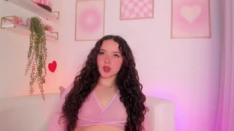 Aurora online show from October 7, 2025, 11:02 pm