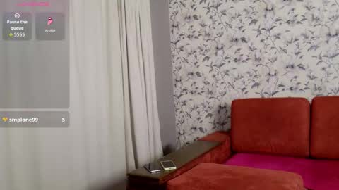 Snapshot of aurora_borealiss chatting on September 24, 2025, 6:55 pm Aurora online show from September 24, 2025, 6:55 pm