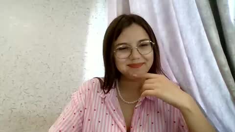 Kiara Xanthe online show from August 3, 2026, 9:04 am