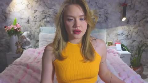 Snapshot of aurora_golden chatting on February 6, 2026, 5:27 pm Kate online show from February 6, 2026, 5:27 pm