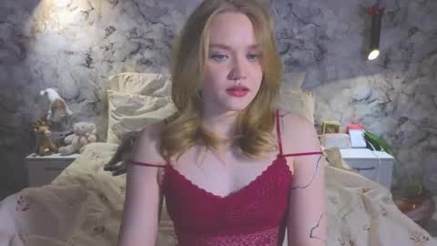 Snapshot of aurora_golden chatting on February 28, 2026, 4:41 pm Kate online show from February 28, 2026, 4:41 pm