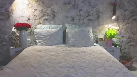 Snapshot of aurora_golden chatting on March 13, 2026, 1:23 am Kate online show from March 13, 2026, 1:23 am