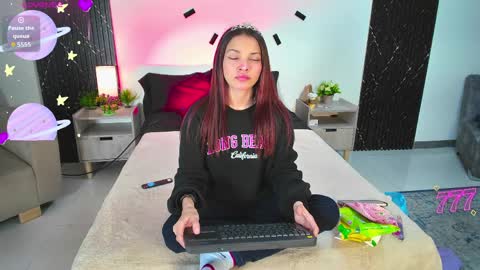 Aurora  online show from April 7, 2026, 12:27 pm
