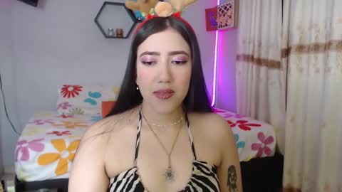 Snapshot of aurora_shy_ chatting on December 11, 2024, 4:28 am Aurora online show from December 11, 2024, 4:28 am