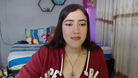 Snapshot of aurora_shy_ chatting on December 13, 2024, 5:00 pm Aurora online show from December 13, 2024, 5:00 pm