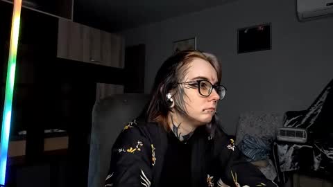 Milana online show from October 9, 2025, 10:57 am