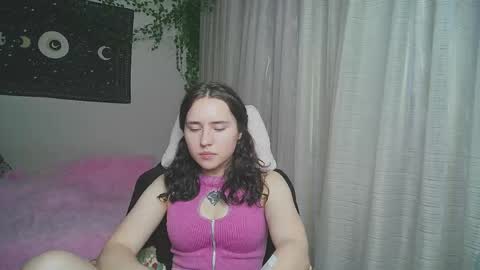 Snapshot of aurora_worker chatting on September 11, 2025, 12:05 pm Aurora online show from September 11, 2025, 12:05 pm