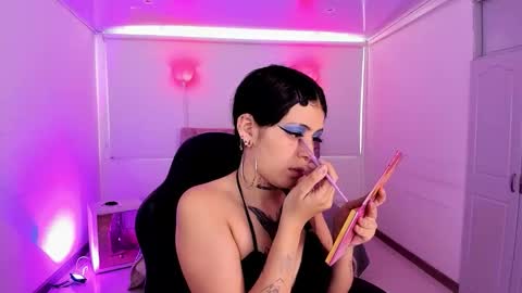 Aurora Diaz online show from November 6, 2025, 7:37 pm