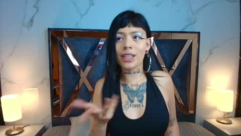 Snapshot of auroradiaz_ chatting on May 4, 2026, 11:39 am Aurora Diaz online show from May 4, 2026, 11:39 am