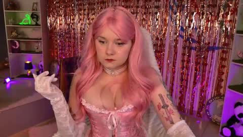 Aurora online show from February 27, 2026, 5:57 pm