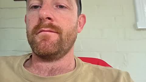 Snapshot of aussie_dadbod6969 chatting on August 3, 2026, 12:20 am aussie_dadbod6969 online show from August 3, 2026, 12:20 am