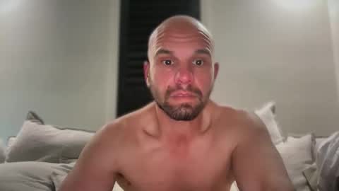 aussieboycal online show from June 8, 2026, 11:43 am