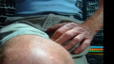 Snapshot of aussieraz chatting on February 17, 2025, 5:36 am aussieraz online show from February 17, 2025, 5:36 am