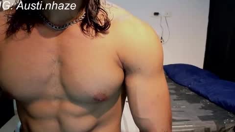 Snapshot of austiin_haze chatting on April 19, 2026, 10:12 pm Austin online show from April 19, 2026, 10:12 pm
