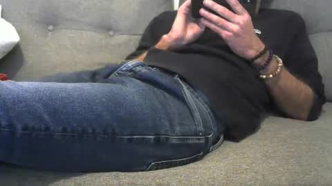 Austin online show from February 19, 2025, 6:32 pm