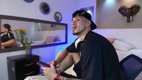 AUSTIN  online show from December 14, 2024, 1:38 pm