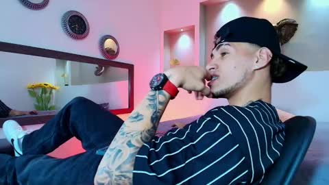 AUSTIN  online show from January 9, 2025, 8:13 am