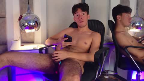 austinreeds online show from April 24, 2026, 3:03 pm