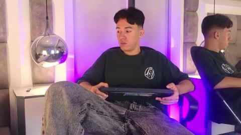 austinreeds online show from May 29, 2026, 12:47 pm