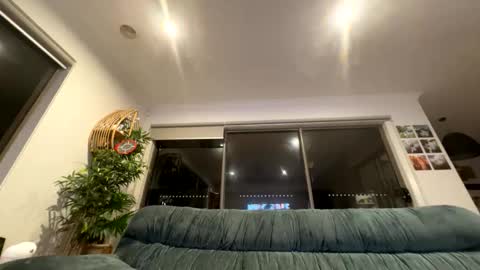 austintoner85 online show from March 21, 2026, 10:20 am