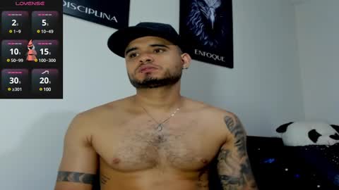 Snapshot of austintorres_ chatting on February 12, 2025, 5:58 am AustinTorres  online show from February 12, 2025, 5:58 am