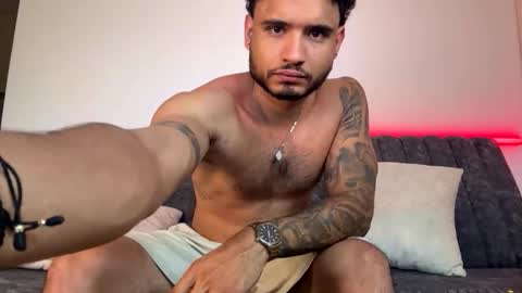 AustinTorres  online show from April 3, 2026, 12:08 am