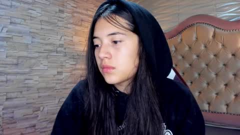 Snapshot of ava_broown chatting on January 27, 2025, 8:49 pm              online show from January 27, 2025, 8:49 pm