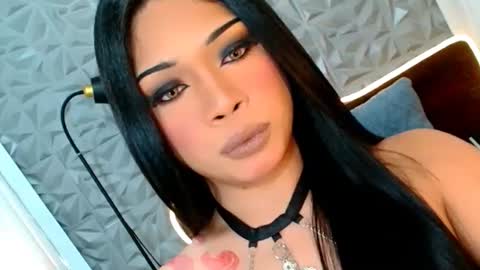 Snapshot of ava_lux chatting on July 28, 2026, 8:34 pm Ava online show from July 28, 2026, 8:34 pm