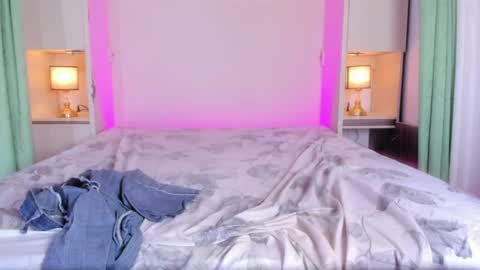 EVA  online show from June 14, 2026, 2:24 am