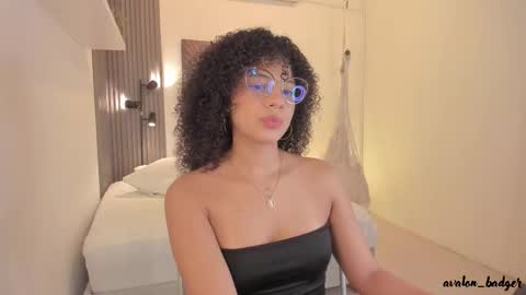 Avalon online show from September 15, 2025, 7:47 pm