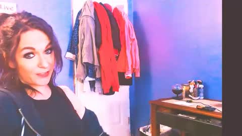 avamae online show from February 1, 2025, 1:20 pm