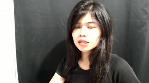 Snapshot of ave_tt chatting on June 28, 2026, 4:35 pm ave_tt online show from June 28, 2026, 4:35 pm