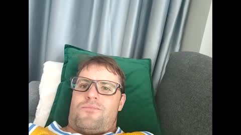 averagejoe2025 online show from October 3, 2025, 4:31 am