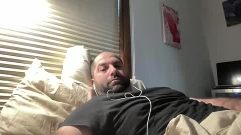 Snapshot of averagejoe345977 chatting on February 3, 2026, 6:13 pm averagejoe345977 online show from February 3, 2026, 6:13 pm