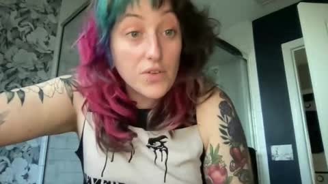 Snapshot of avery_madison chatting on February 18, 2025, 1:33 pm Avery Madison online show from February 18, 2025, 1:33 pm