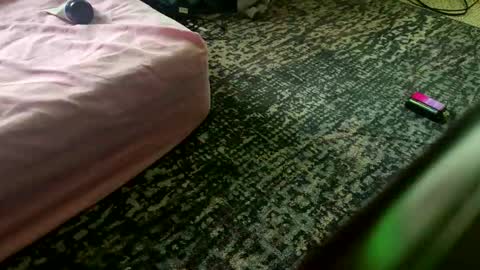 Snapshot of aveyboi chatting on April 12, 2026, 11:10 pm Avey Boi online show from April 12, 2026, 11:10 pm