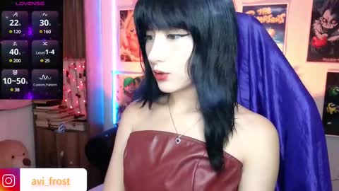 Snapshot of avi_frost chatting on March 10, 2025, 6:05 am Saraaaa independent model 3 online show from March 10, 2025, 6:05 am