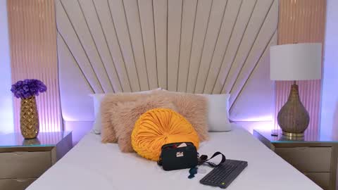 Javier y Lorena online show from October 30, 2025, 12:50 pm