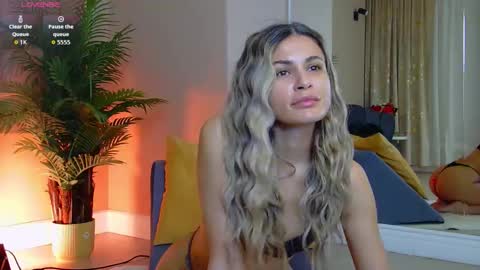 AVRILL CYRUX online show from February 11, 2026, 7:57 am