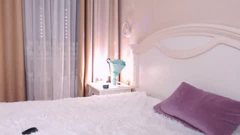 Avrora Inst online show from February 3, 2025, 12:15 am