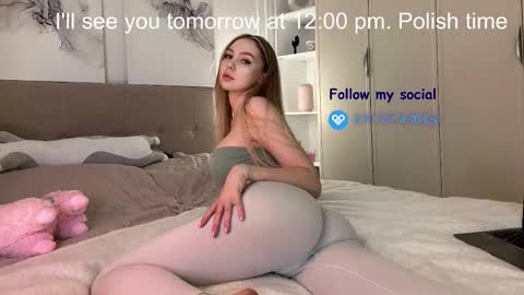 Snapshot of avroramy chatting on February 11, 2025, 9:25 pm Avrora online show from February 11, 2025, 9:25 pm