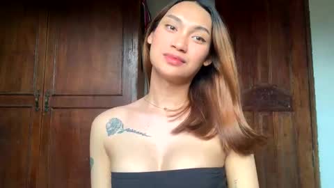 avy_08 online show from October 25, 2025, 5:37 am