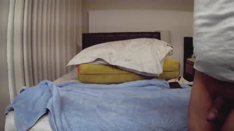 awardy3211 online show from November 3, 2025, 10:53 pm