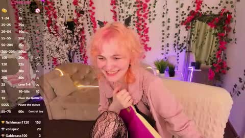 Snapshot of awawrin chatting on November 27, 2025, 9:50 pm Awi online show from November 27, 2025, 9:50 pm