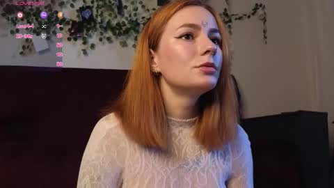 Snapshot of aww_burn chatting on September 16, 2025, 4:35 am Tris online show from September 16, 2025, 4:35 am