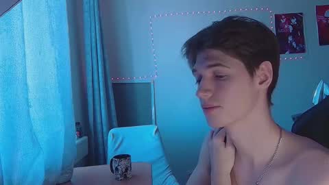 axel_0ne online show from February 16, 2026, 8:54 am