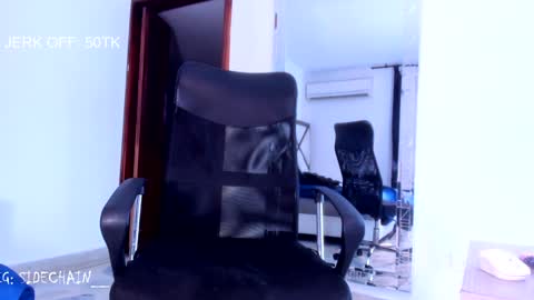 Snapshot of axel_cifer chatting on January 21, 2025, 9:36 pm Axel cifer online show from January 21, 2025, 9:36 pm