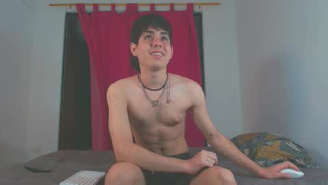 Snapshot of axel_cifer chatting on November 10, 2025, 4:22 am Axel cifer online show from November 10, 2025, 4:22 am